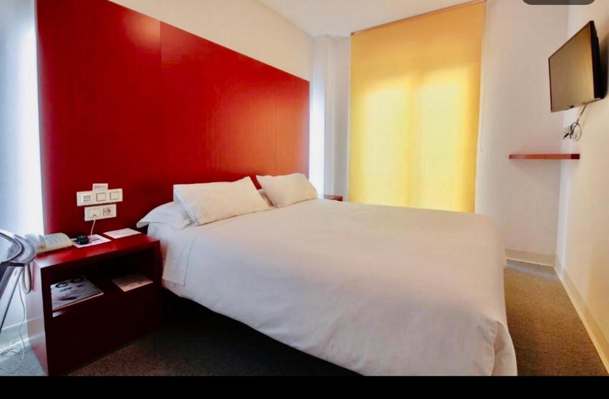 Hostal Albany เลออน ภายนอก รูปภาพ