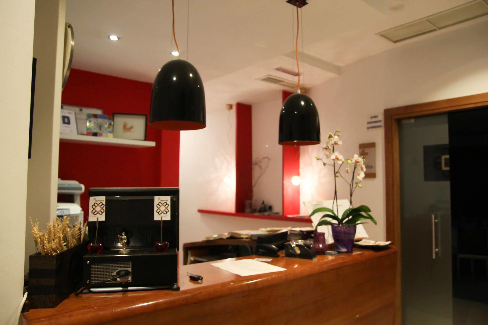 Hostal Albany เลออน ภายนอก รูปภาพ